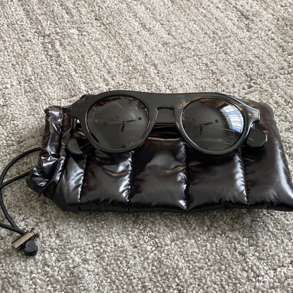 Moncler 48MM Designer Sunglasses Dark Green - Picture 9 of 10